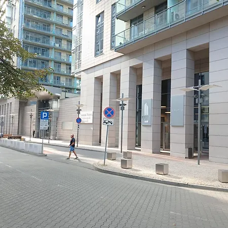 Warsaw's Manhattan Grand