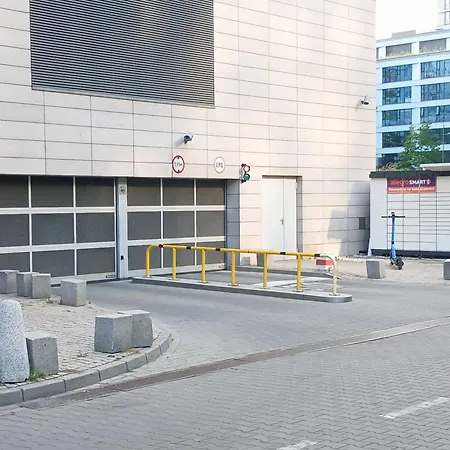 Warsaw's Manhattan Grand Апартаменти Варшава